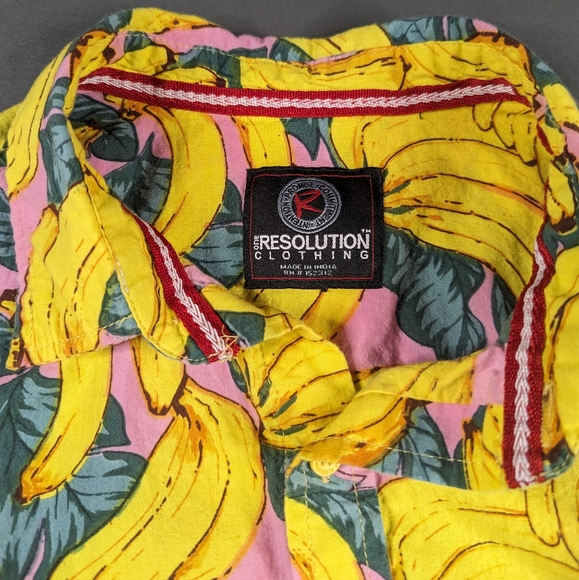 Hawaiian Shirt "One Resolution" with Bananas, Leaves, Pink. Men's (S) - Picture 7 of 7